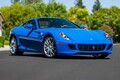 走行約1万kmのフェラーリ「599GTB」が約5416万円で落札！FR2シーターでも新車価格ほぼ据え置きという衝撃