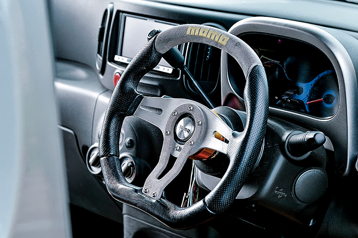 昔のカスタム じゃない エアバッグ も スイッチ も活かすイマドキ ハンドル交換 が熱い Auto Messe Web 自動車情報サイト 新車 中古車 Carview