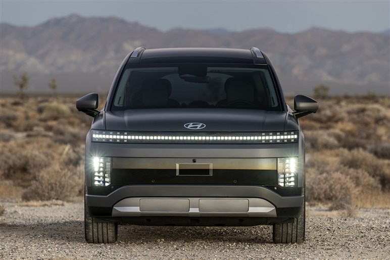 【名車ステージアを思い出した!?】ヒョンデの“デジタル感強め”な頂点SUV「アイオニック9」登場