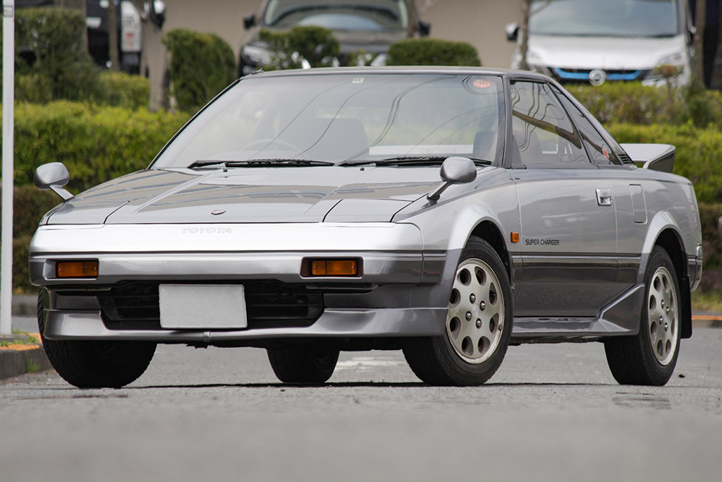 三種の神器 を完備した幻のaw11 標準ルーフ 4速at フェンダーミラーの強烈トリオ Maniaxcars Web Option 自動車情報サイト 新車 中古車 Carview