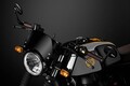 世界限定480台！ ロイヤルエンフィールド「INT650」「Continental GT650」120周年アニバーサリーエディションを発売