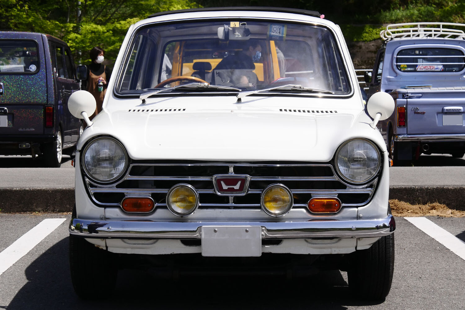 昭和の軽旧車ホンダ「N360」の純正サンルーフをDIYで移植！ 将来は息子に乗ってもらうのが夢です