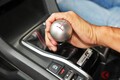 久しぶりのマニュアル車の運転で「エンスト」怖い！ 坂道・渋滞でスムーズに発進する方法とは？ 最近のMTに搭載される“エンストさせない機能”がスゴい！