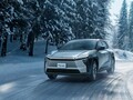 トヨタ「bZ4X」衝撃のパワーアップ！航続距離は従来比の180キロUP