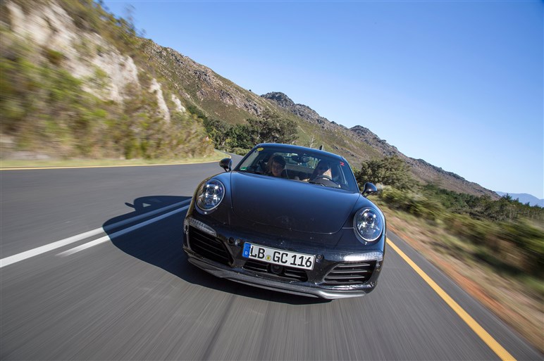 次期911カレラのプロトに同乗試乗。ダウンサイジングターボ採用か？