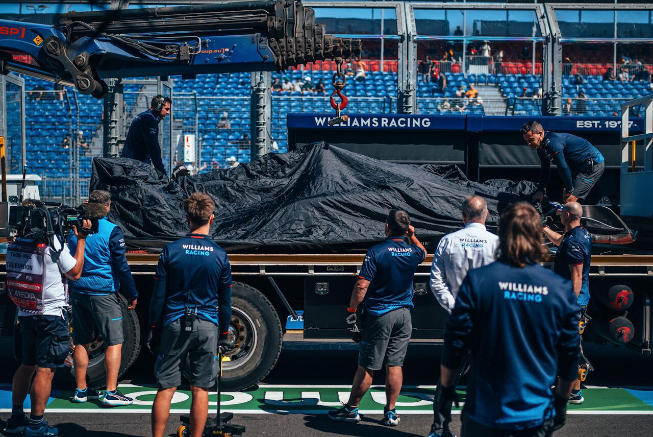 ウイリアムズF1、アルボンのクラッシュで1台のみの参戦に。入賞のためサージェントを外す「苦渋の決断」／F1第3戦