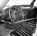 シートベルトは乗員を守る命綱！ 「メルセデス・ベンツ」は1950年代から乗員の安全を追究
