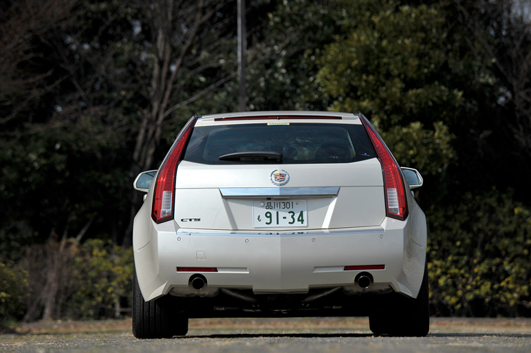 ドイツ車より新鮮？キャデラック初のワゴン誕生