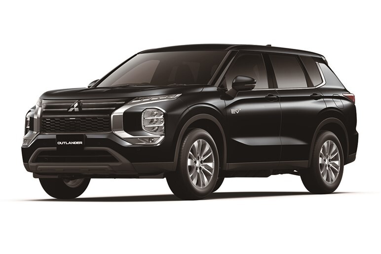 【一番上より142万円も安い！】三菱「アウトランダーPHEV」の最安グレード“M”はアリかナシか、装備を深堀りしてみた