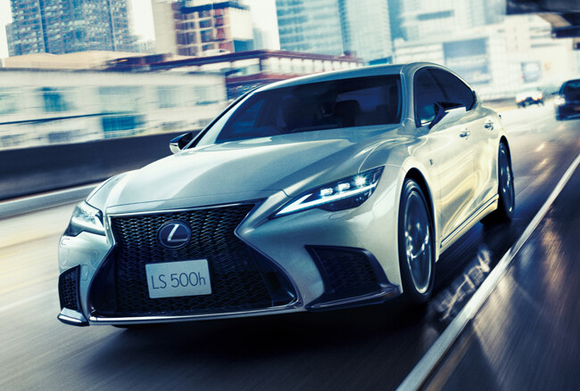 レクサスLSが全車におけるカラーコーディネーションの変更を実施