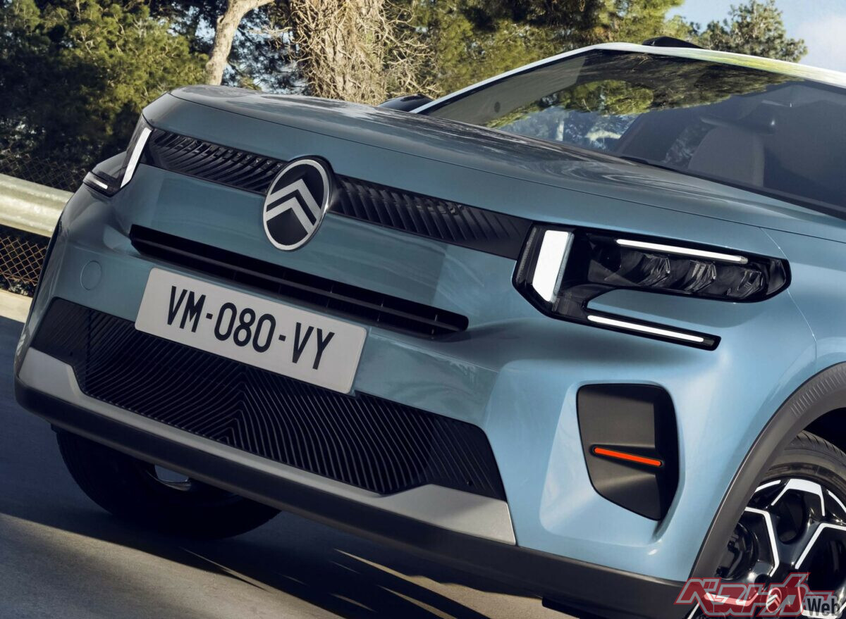 4代目となる新型C3は大胆チェンジ！　初のハイブリッド投入!!　乗り心地が超上質!!!　価格は339万円から