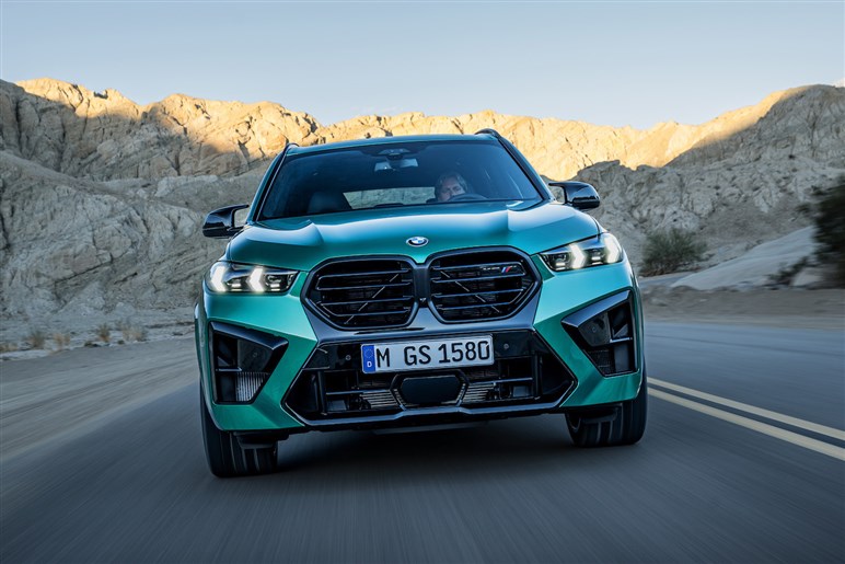 BMW 新型「X5／X5M」発売。約100km走れるPHEV登場、1260から
