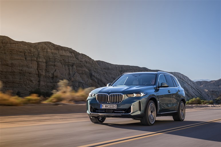 BMW 新型「X5／X5M」発売。約100km走れるPHEV登場、1260万円から