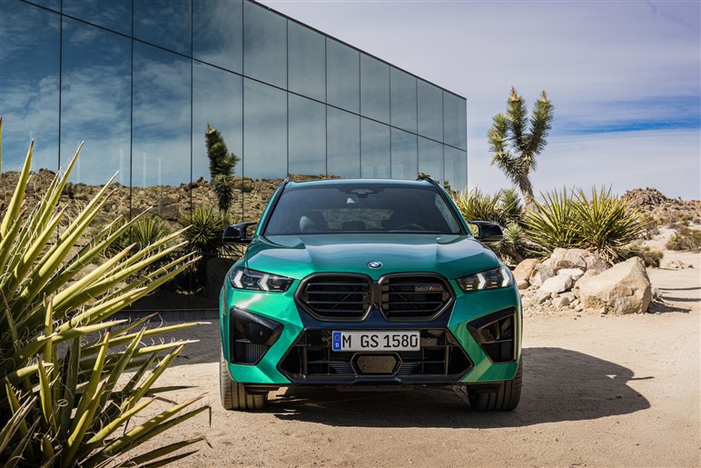 BMW 新型「X5／X5M」発売。約100km走れるPHEV登場、1260から