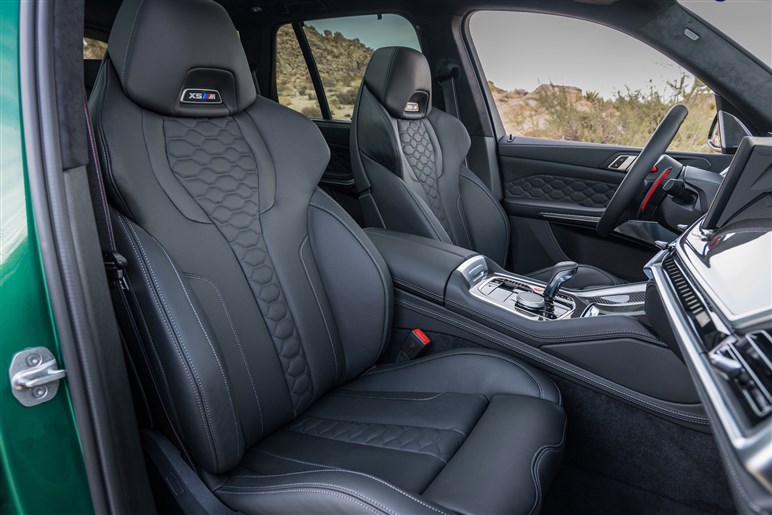 BMW 新型「X5／X5M」発売。約100km走れるPHEV登場、1260から
