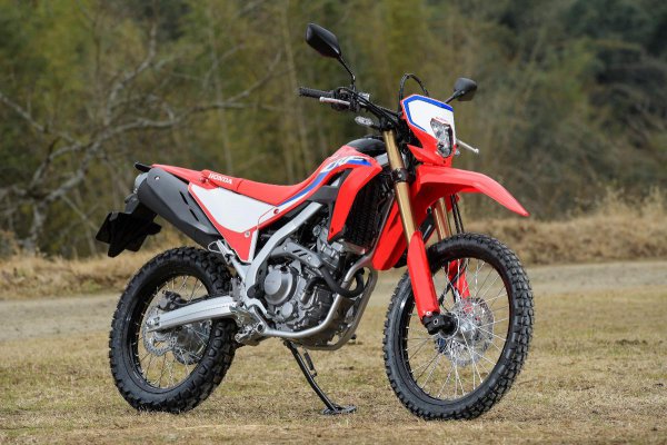 セローはなくともこいつがある 国産最後の250ccオフロードのcrf250lに迫る ベストカーweb 自動車情報サイト 新車 中古車 Carview