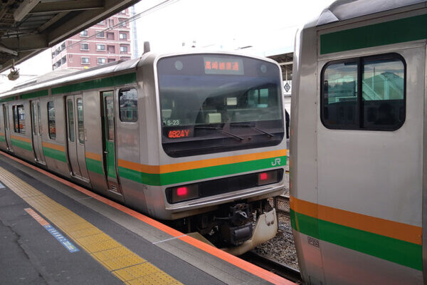 駅に着いたのにド、ドアが開かない!?「知らないのか？ ここは北関東だ…」“半自動ドア”運用の理由とは