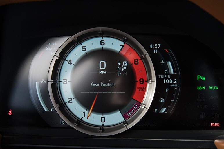 【LCもV8終了？】レクサス「LC500」改良モデル発表へ。特別仕様“ピナクルエディション”200台限定で登場か