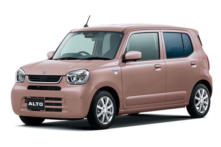 【表情変化】新型「アルト」は空力改善で燃費がクラストップの28.2km/Lに。安全性も向上…約114万円から