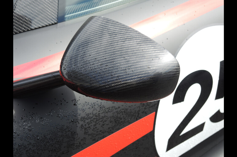 918スパイダーに試乗。887psと1275Nm、炸裂