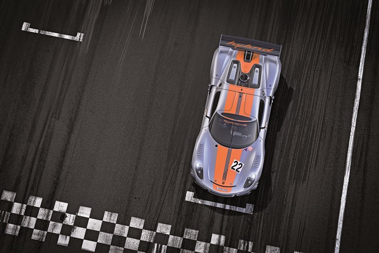【まもなく発表】ポルシェ「963」の“公道仕様”登場。公式ティザー動画公開、今年のル・マンでお披露目か