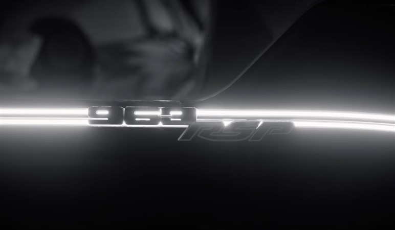 【まもなく発表】ポルシェ「963」の“公道仕様”登場。公式ティザー動画公開、今年のル・マンでお披露目か
