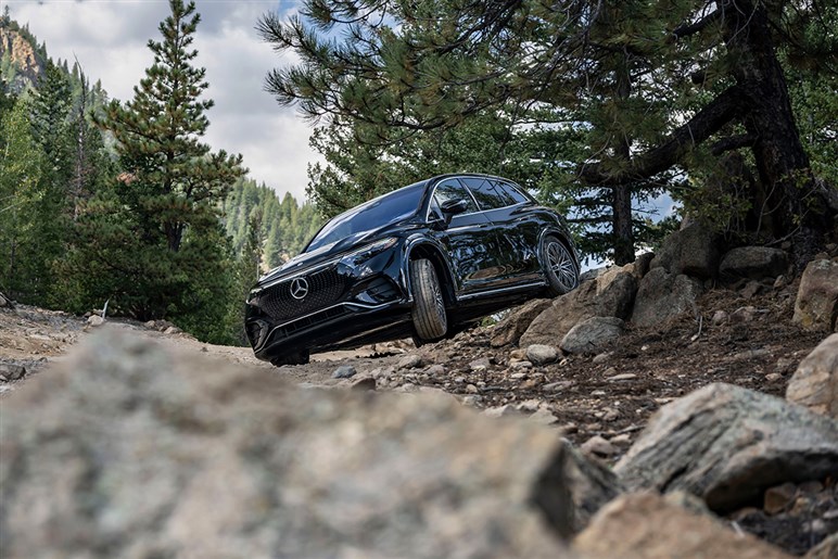 【3000万円級】新型「AMG GT SUV」は数ヶ月以内に登場か。オンロードだけでなく悪路走破性も高そう!?