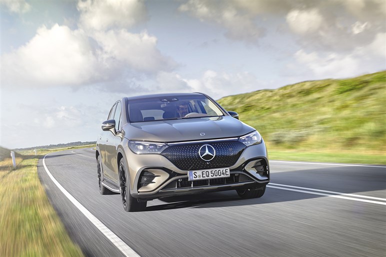 【3000万円級】新型「AMG GT SUV」は数ヶ月以内に登場か。オンロードだけでなく悪路走破性も高そう!?