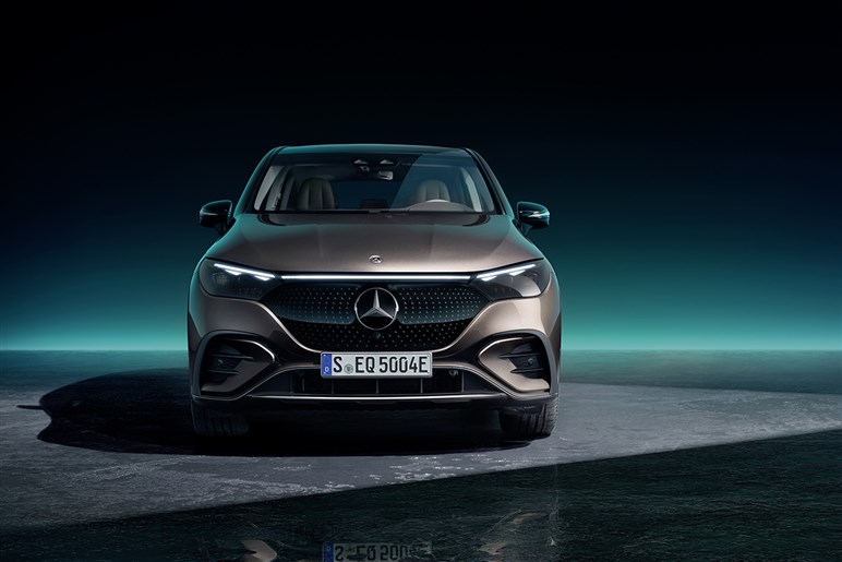 【3000万円級】新型「AMG GT SUV」は数ヶ月以内に登場か。オンロードだけでなく悪路走破性も高そう!?