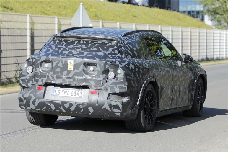【3000万円級】新型「AMG GT SUV」は数ヶ月以内に登場か。オンロードだけでなく悪路走破性も高そう!?