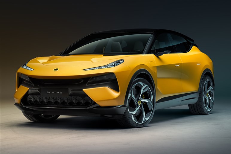 【3000万円級】新型「AMG GT SUV」は数ヶ月以内に登場か。オンロードだけでなく悪路走破性も高そう!?