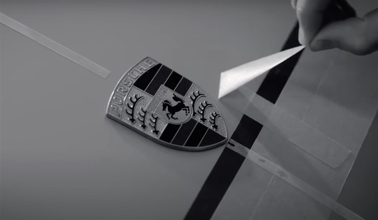 【まもなく発表】ポルシェ「963」の“公道仕様”登場。公式ティザー動画公開、今年のル・マンでお披露目か