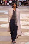 ルイ・ヴィトンのファレル、インドに着想を得たコレクションでネオ・ダンディの新たな高みに到達【2026年春夏コレクション】