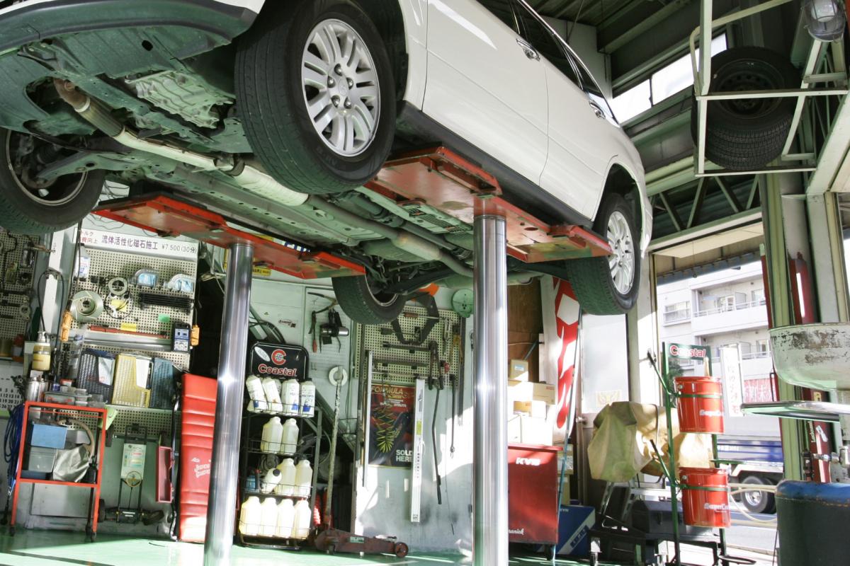 お客だらけ には見えないけど 町の昔ながらの 自動車整備工場 の経営が成り立つワケ Web Cartop 自動車情報サイト 新車 中古車 Carview