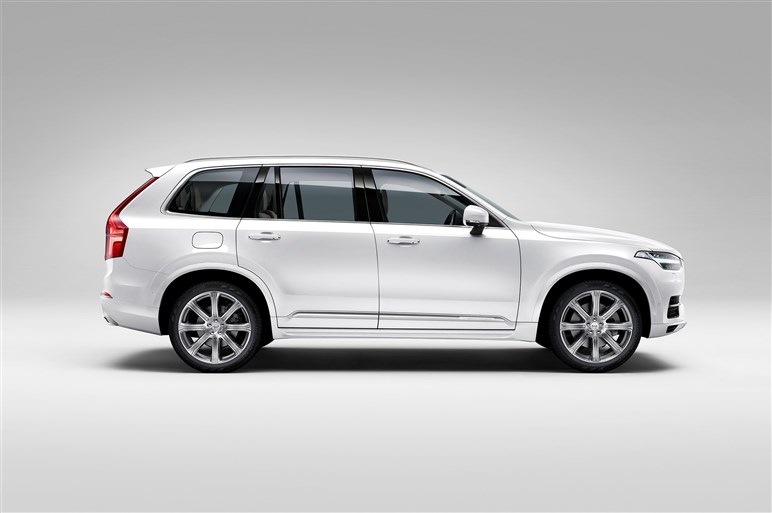 ボルボ、7人乗りSUVの新型XC90を発表。新プラットフォーム採用第1弾