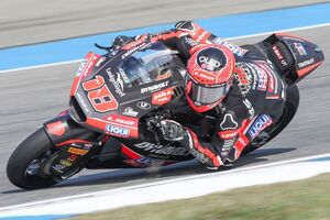 Moto2スペイン決勝｜ゴンザレス、大逃げ独走ポールトゥウィン！　國井勇輝、16位で惜しくもポイント届かず
