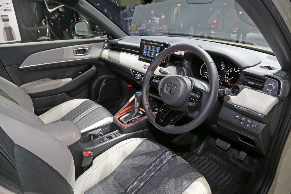 変わるvezel ホンダ新型ヴェゼル 画像で解説 21年4月 フルモデルチェンジ発表 発売へ Autocar Japan 自動車情報サイト 新車 中古車 Carview