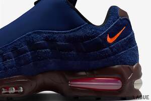 ナイキ「エアマックス95」に存在感の強い“ビッグバブル”＆“ジップクロージャー”仕様が登場！ 毛羽立ちのある“スエードのアッパー”がインパクト大