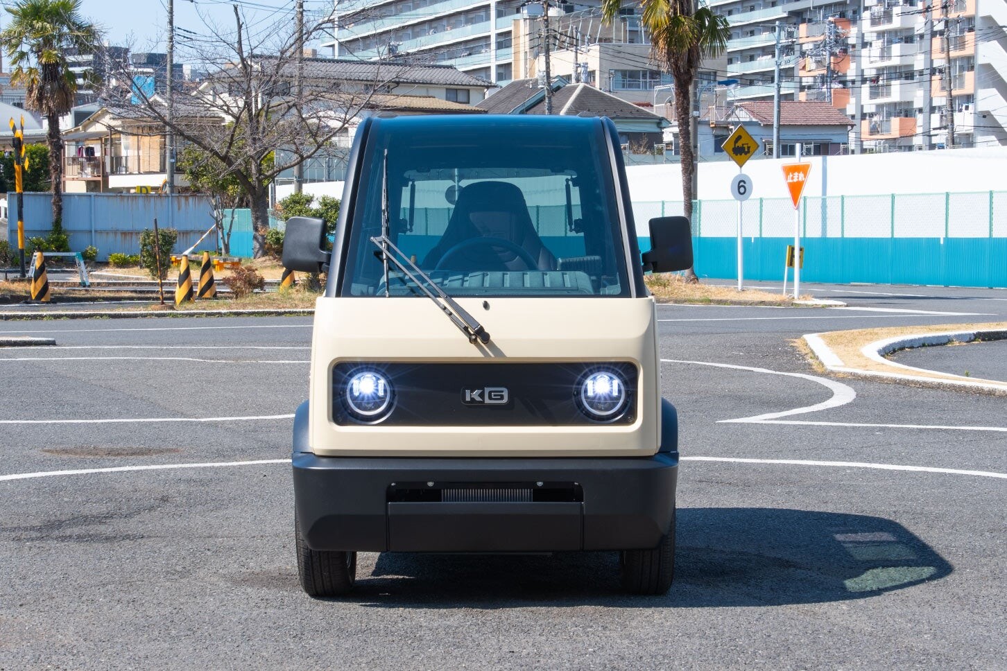 左右のサイドドア有りの4トン車の箱だけ8万円売り（スズキ