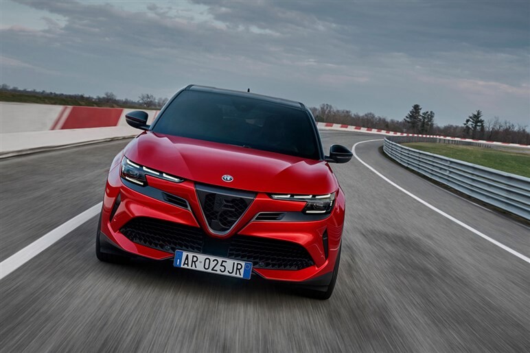 【やっぱり来た】欧州メーカーのハイブリッド車ラッシュの“裏側”。購入検討ユーザーが注意するべきは急場しのぎの時代遅れなハイブリッド