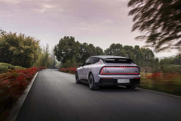 【困惑】中国で誕生したアウディの新ブランドが「AUDI」ってどういうこと？　理由は中国メーカーの“本当の脅威”にあった