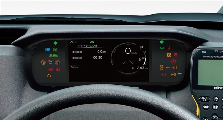 「JPN TAXI」改良で航続距離と安全性がアップ。広い車内は好評でも、ドライバーが語る不満と本音とは