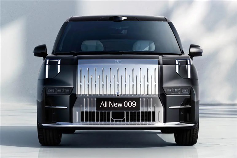 【困惑】中国で誕生したアウディの新ブランドが「AUDI」ってどういうこと？　理由は中国メーカーの“本当の脅威”にあった
