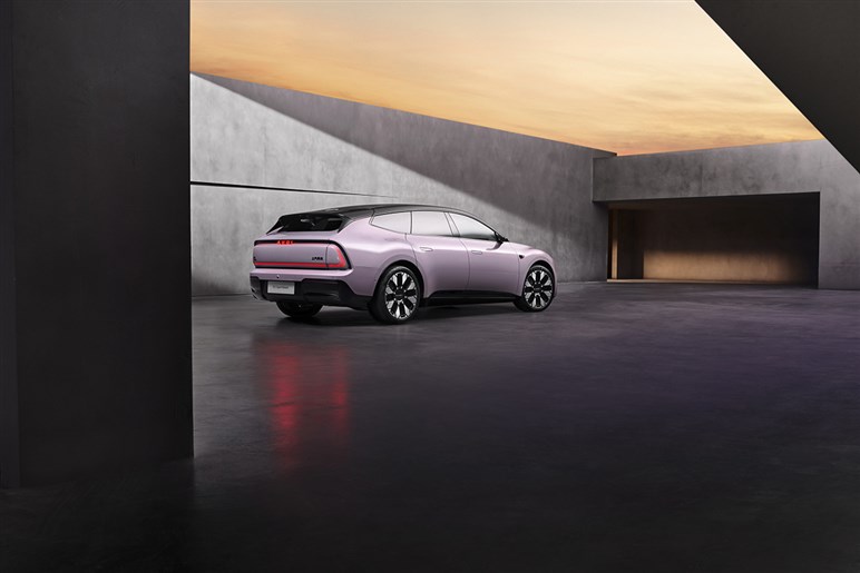 【困惑】中国で誕生したアウディの新ブランドが「AUDI」ってどういうこと？　理由は中国メーカーの“本当の脅威”にあった