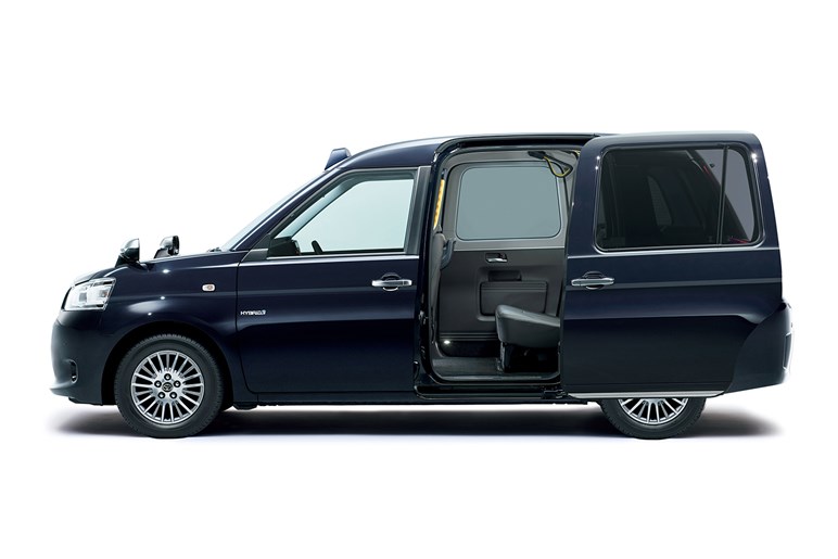 「JPN TAXI」改良で航続距離と安全性がアップ。広い車内は好評でも、ドライバーが語る不満と本音とは