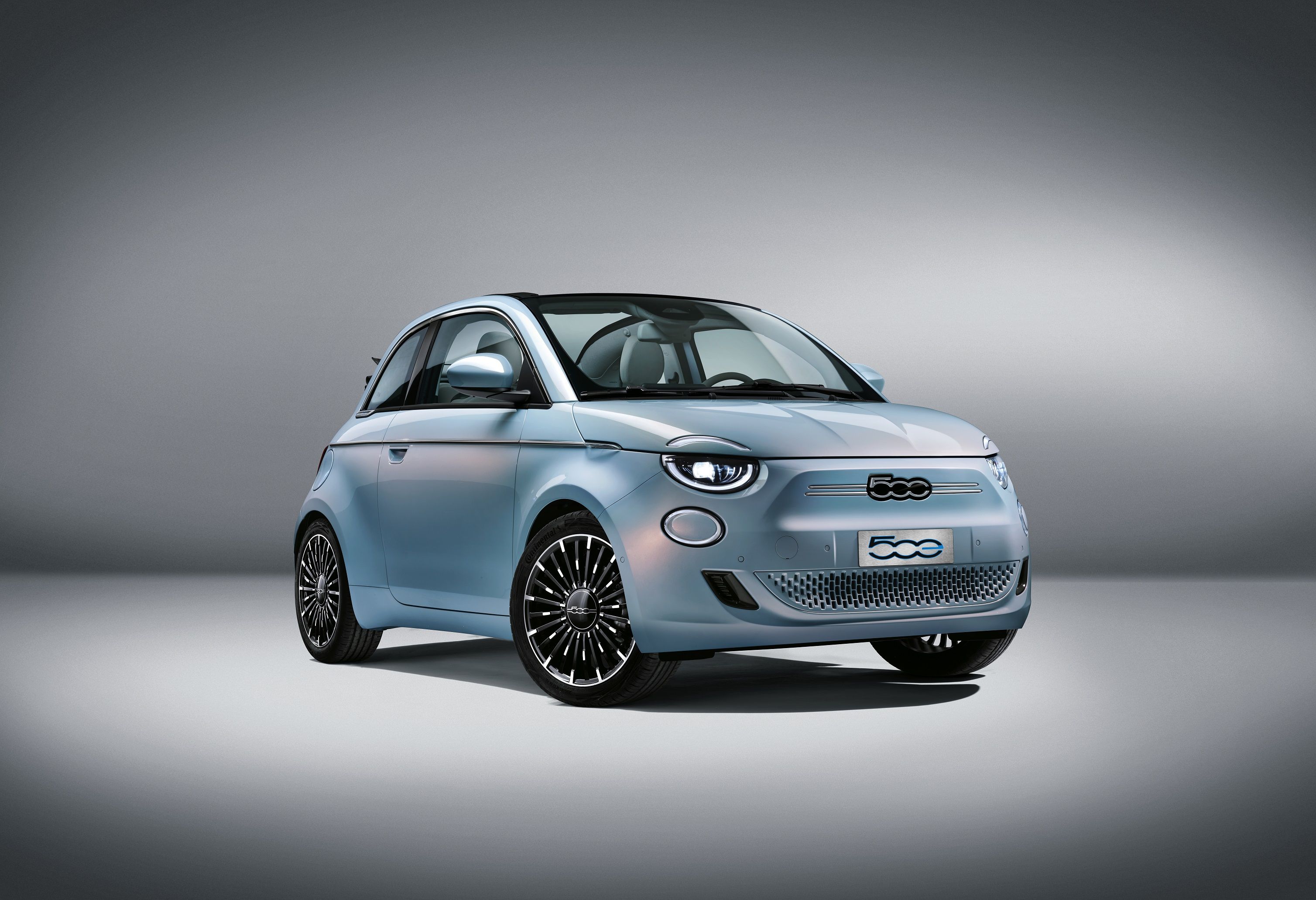 Fca ルパンの愛車 フィアット500 をev専用車にフルモデルチェンジ 日刊自動車新聞 自動車情報サイト 新車 中古車 Carview