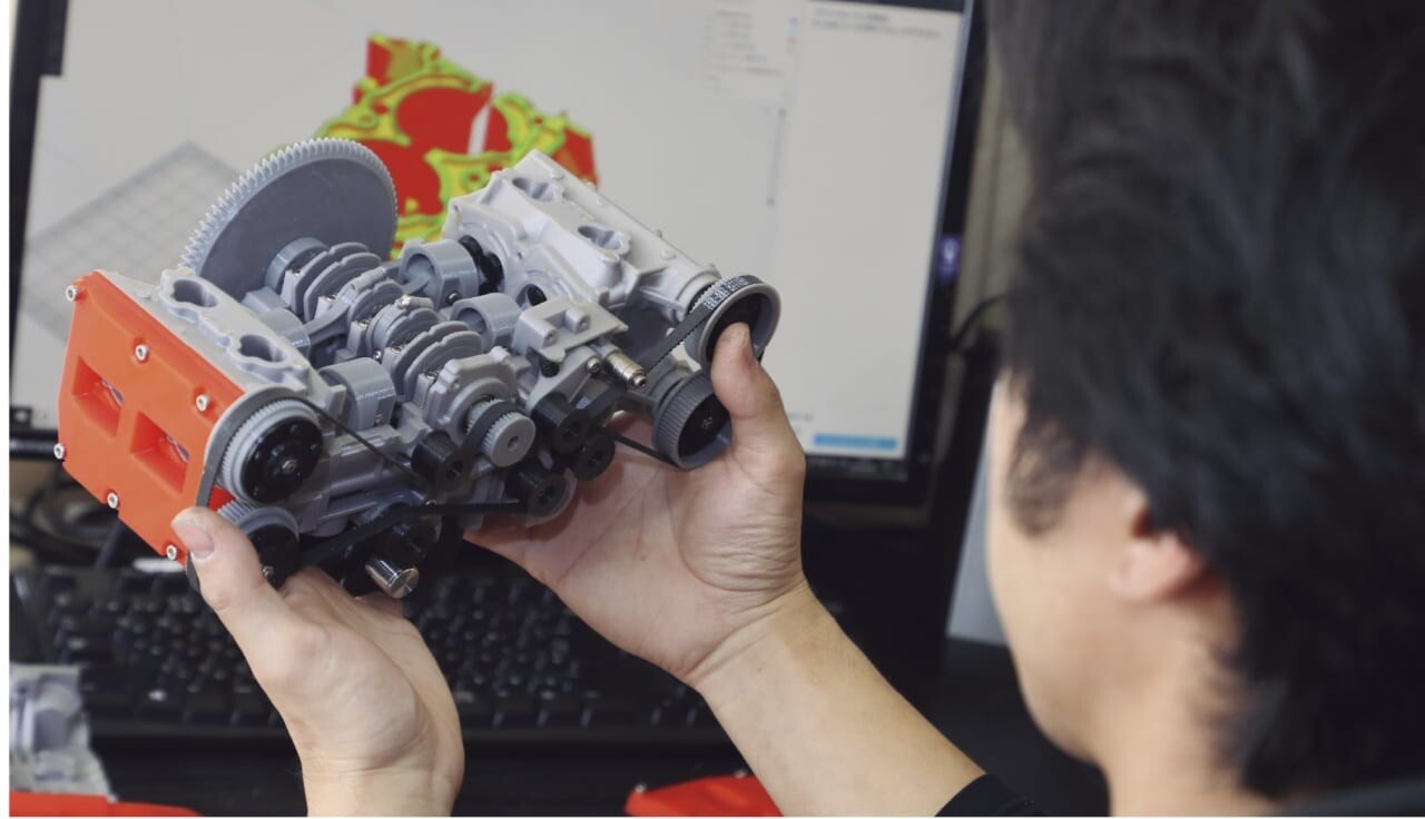 手のひらに載せて楽しめる水平対向エンジン! 1/3スケールのEJ20 手のひらに載せて楽しめる水平対向エンジン! 1/3スケールのEJ20