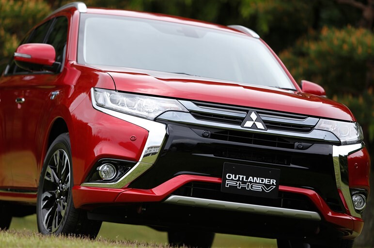 アウトランダーPHEVとアウトランダーが大幅改良。燃費や走りも向上