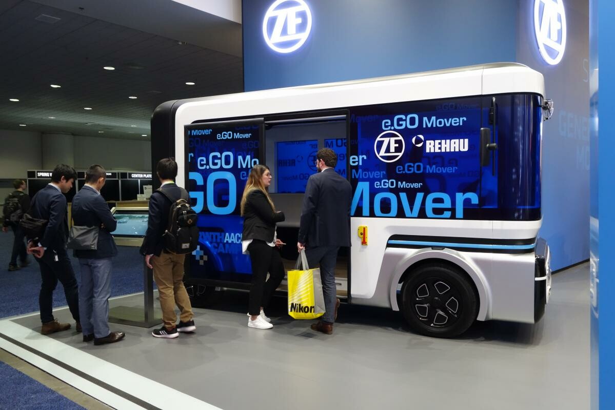 ZFとe.GO：乗り合い型の移動サービス開発に向けてTransdev社と提携