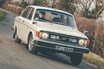 「一生モノ」の真面目なサルーン　ボルボ144 E　走れる状態では英国唯一　人気小説家の愛車（2）